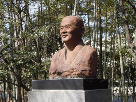 館林が生んだ大文豪・田山花袋像