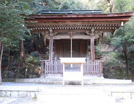 神社本殿。かつて正一位の神階を受けた
